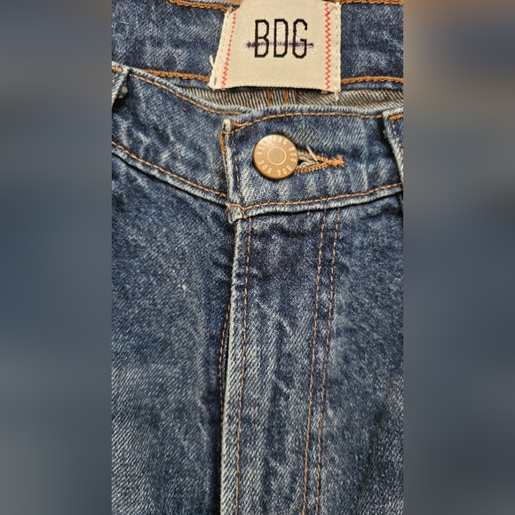 URBAN OUTFITTERS BDG COWBOY  JEANS - Picture 3 of 5